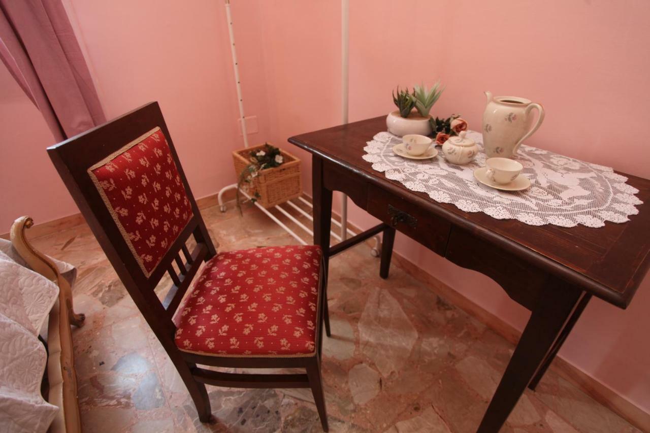 Miss Polly Suite Lecce Esterno foto